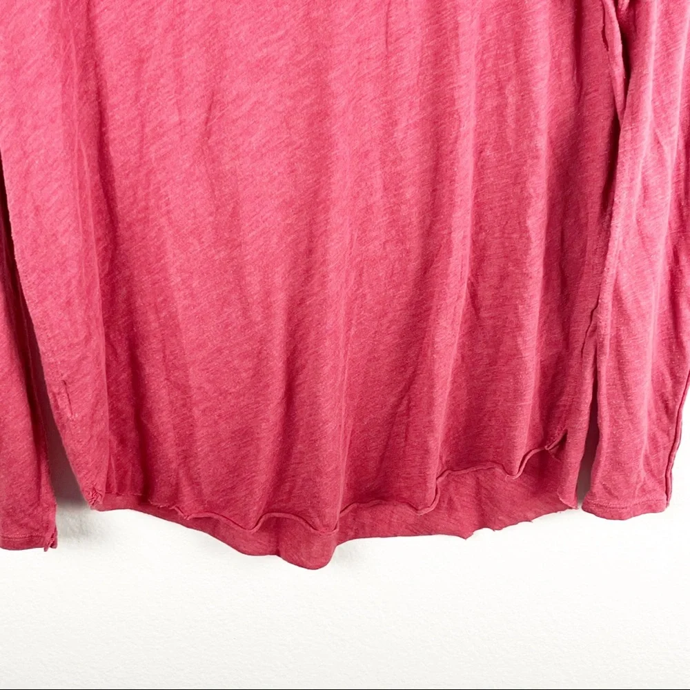FREE PEOPLE WE THE FREE Scoop Neck Slouchy Distressed Snap Cuff Top, Size Small